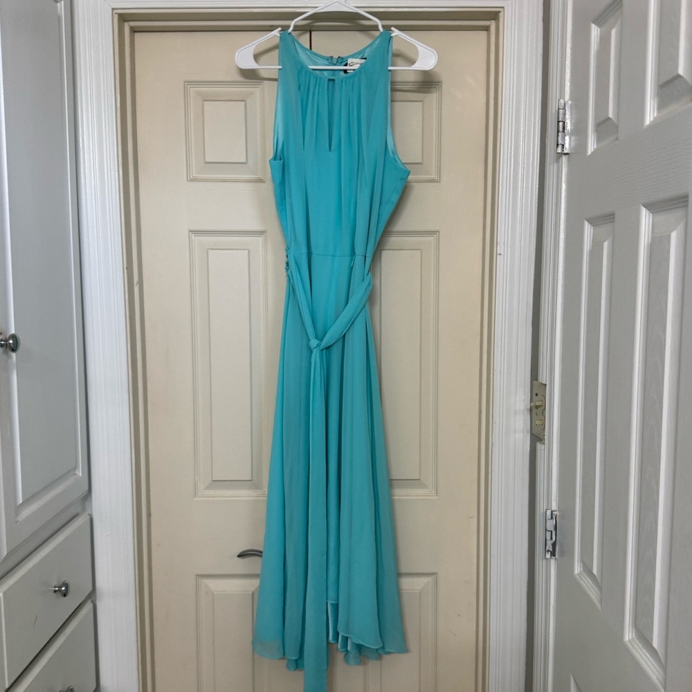 Elegant Sleeveless Turquoise Dress